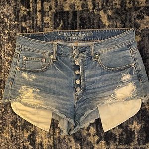 AE Size 6 Shorts